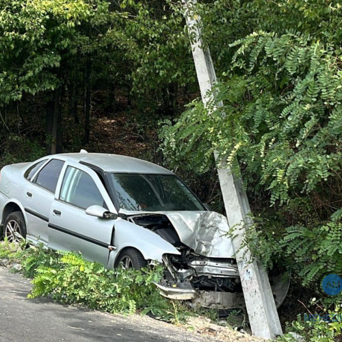 Accident rutier în Orșova, provocat de o șoferiță