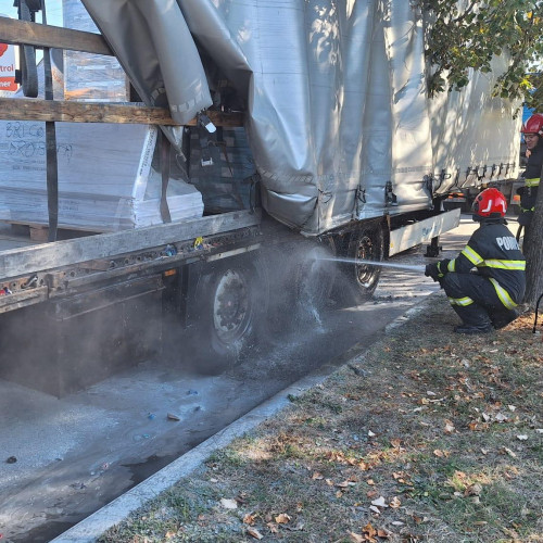 Incendiu la un autotren pe Calea Timișoarei din Drobeta Turnu Severin