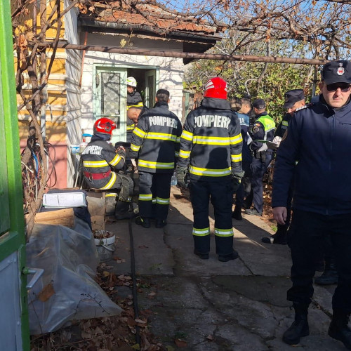 Tragedie în Drobeta Turnu Severin: un bărbat de 92 de ani a decedat în urma unui incendiu