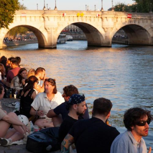 paris se pregătește pentru valuri de caniculă și va investi în protecția populației