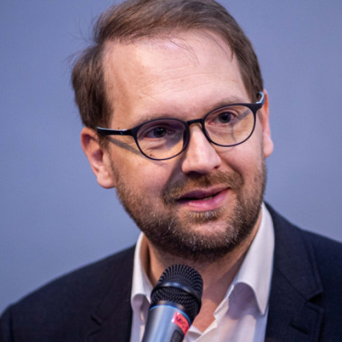Dominic Fritz: Trebuie să terminăm cu o politică externă în formă de român-ghiocel