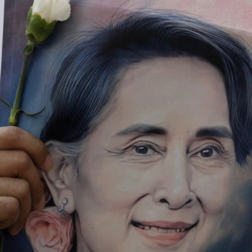 Video Imagini rare și detalii în premieră din viața de după gratii a controversatei laureate a premiului Nobel pentru pace Aung San Suu Kyi