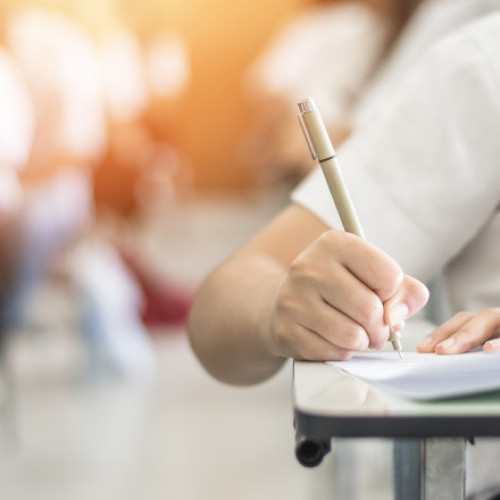 Evaluarea Națională 2025: Subiecte la limba și literatura română. Elevii participă la prima probă scrisă din cadrul examenului
