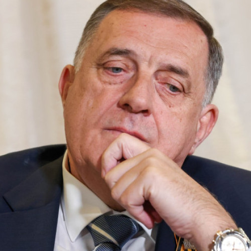 Liderul sârbilor din Bosnia a rămas fără mandat, după ce a fost condamnat la un an de închisoare