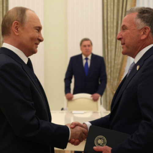 Trimisul special al lui Donald Trump a vorbit aproape trei ore cu Vladimir Putin. Cum vede Kremlinul discuția