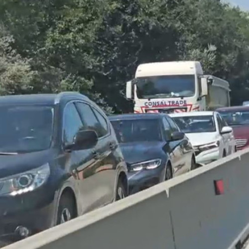 VIDEO Aglomerație infernală în sudul litoralului: Se circulă bară la bară pe DN39
