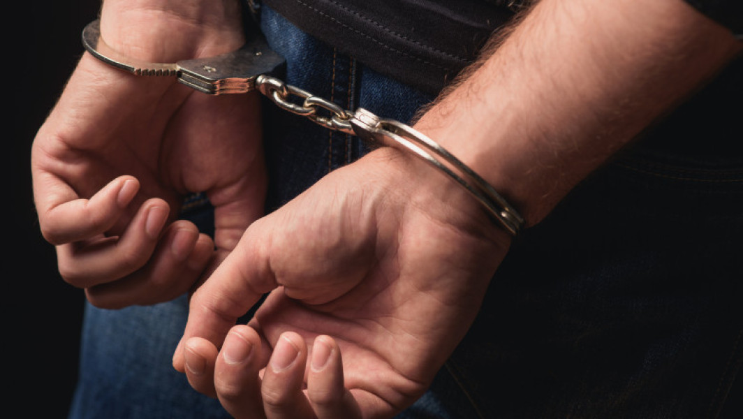 Bărbat arestat pentru 30 de zile după ce a violat o angajată din Alba Iulia