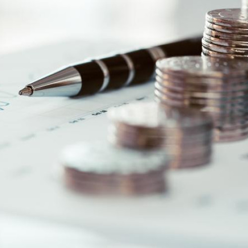 Ținta de deficit bugetar de 8,4% în 2025 asigură continuarea investițiilor în programul Anghel Saligny