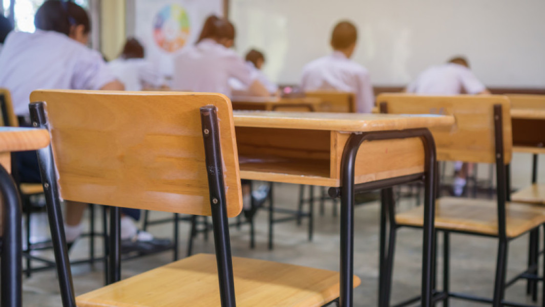 Fetiță de 8 ani din Cluj, agresată cu sfoară de un coleg de clasă