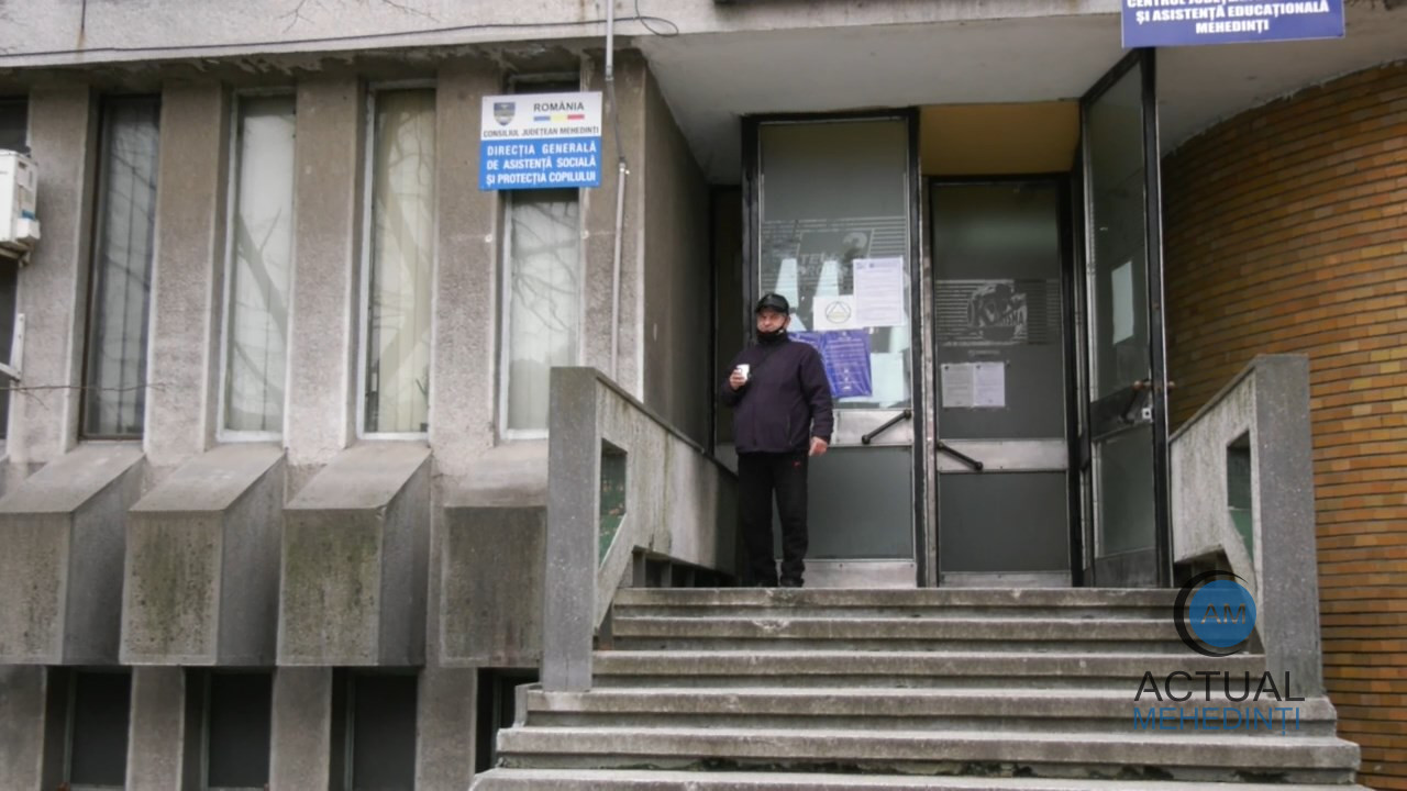 Salariile angajaților DGASPC Mehedinți întârzie a doua lună consecutiv din lipsă de fonduri