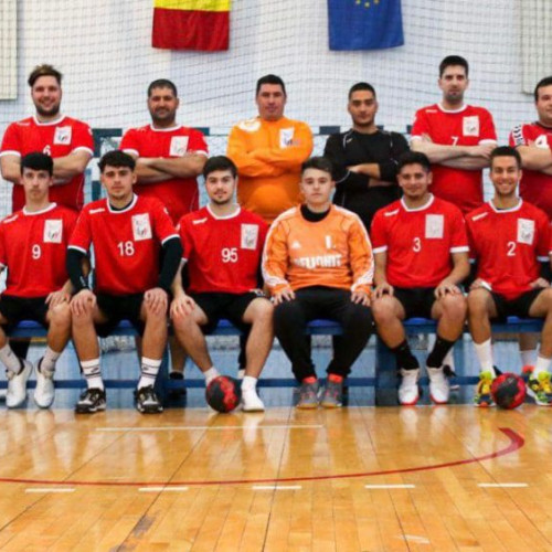 Echipa de handbal H.C. DROBETA se pregătește cu entuziasm pentru returul Diviziei A, începând cu 05 februarie. Programul meciurilor pe teren propriu este stabil, jucând împotriva echipelor din cadrul seriei C a Diviziei A, printre care se numără HC Drobeta, CS Sânnicolau Mare, CSU Craiova, CSU Târgu Jiu, CSU Timișoara și SCM Timișoara. Vă invităm să fiți alături de noi în Sala Polivalentă pentru a ne susține și a ne duce la victorie. Să ne susținem echipa locală în drumul spre un nou an plin de performanțe!