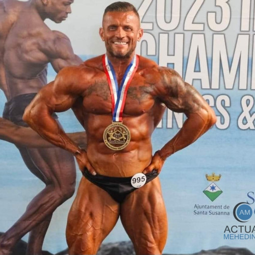 Polițistul mehedințean Albert Mufturel, campion mondial în culturism și fitness la Campionatul Mondial de Fitness și Culturism din Spania - prima medalie pentru clubul Drobeta Fit